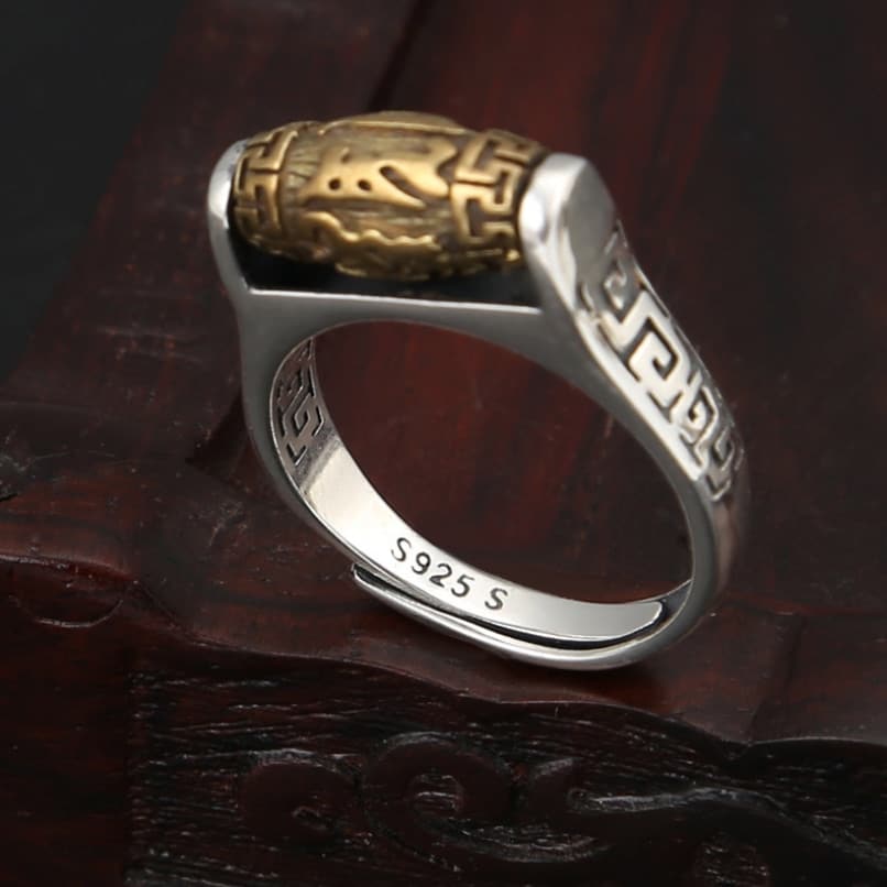 Adjustable Silver Rotating Geometric Ring