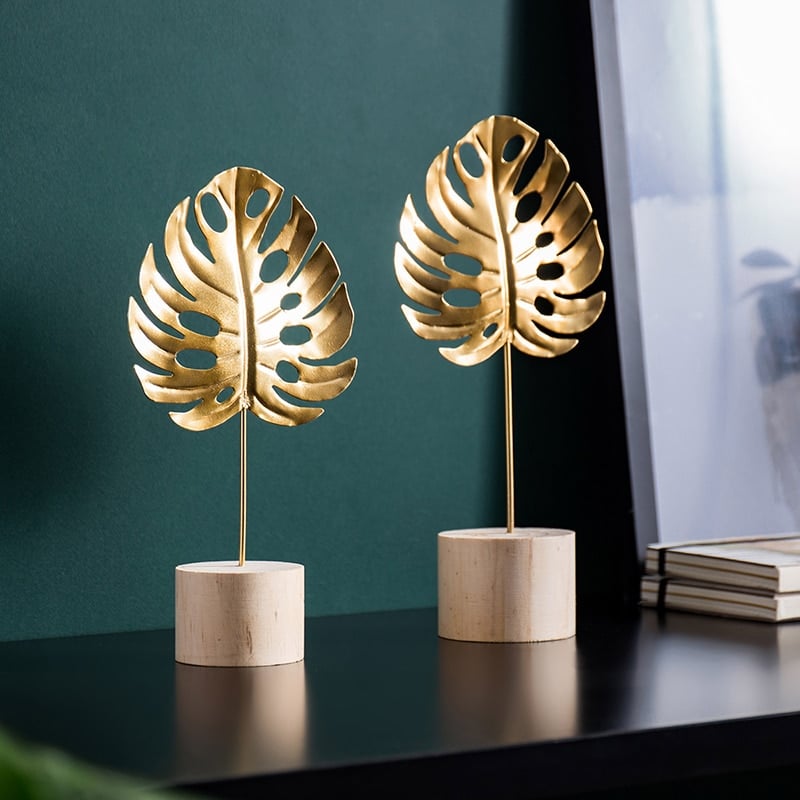 Iron Palm Leaf Ornament in Gold