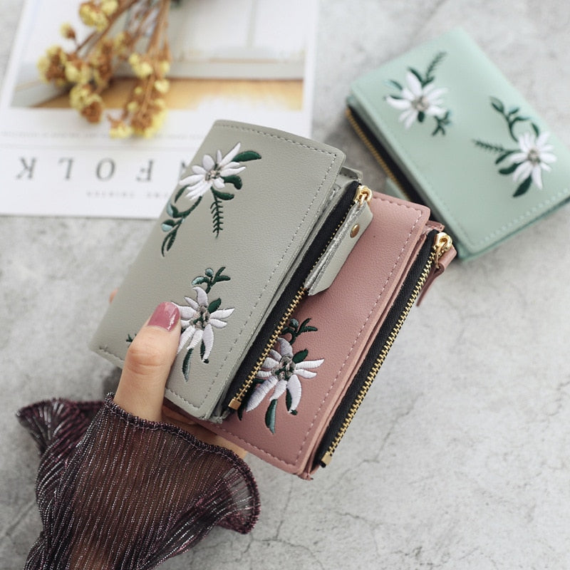 Women's  Flower Embroidery Short Wallet