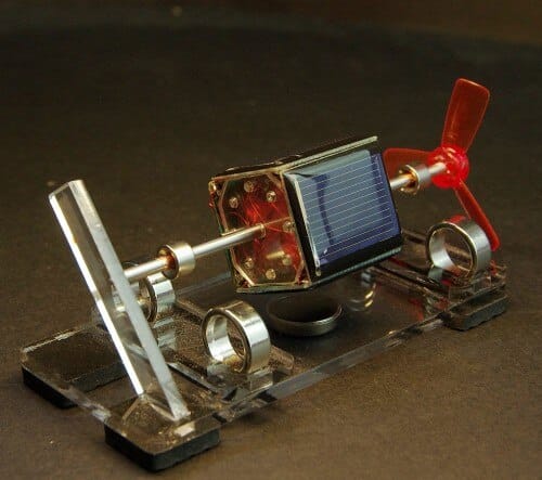 Light Engine Magnetic Toy - wnkrs