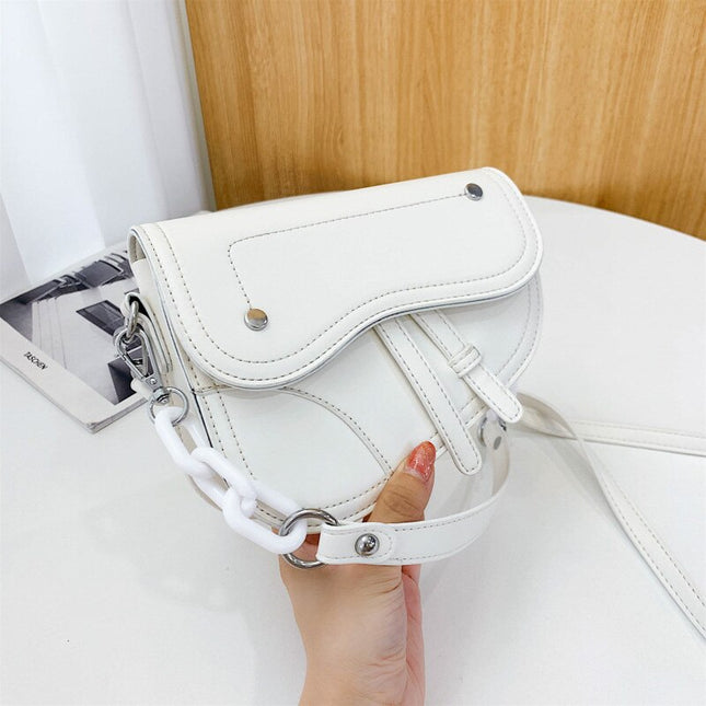 Women's Saddle Shaped Clutch - Wnkrs