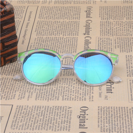 Fashion Girl`s Cat Eye Sunglasses - Wnkrs