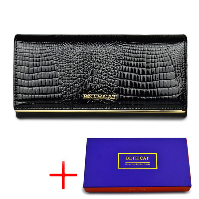 Women's Alligator Style Leather Wallet