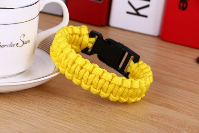 Men's Stylish Paracord Bracelet - Wnkrs