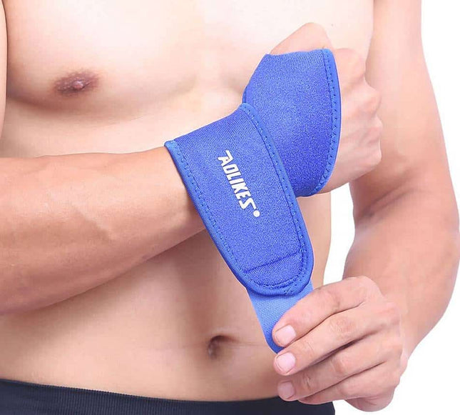 Adjustable Wrist Brace for Weight Lifting - wnkrs