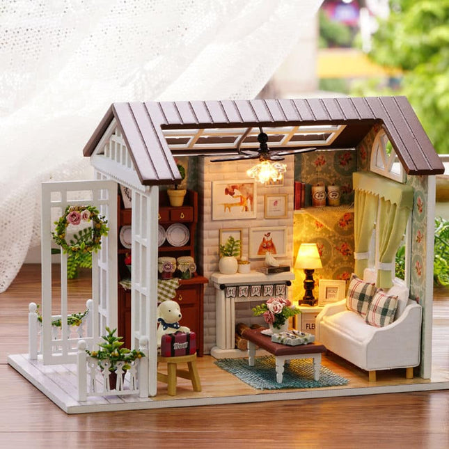Rustic Style Miniature Wooden Doll House - wnkrs