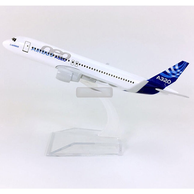 White Airbus A320neo Aircraft Model - wnkrs