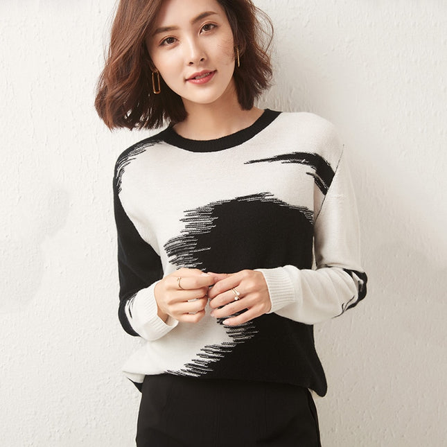 Women's Round Neck  Pullover - Wnkrs