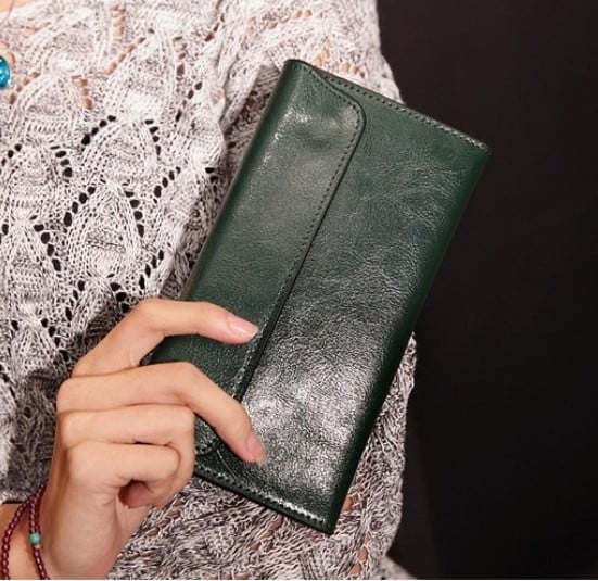 Elegant Women's Slim Leather Wallet