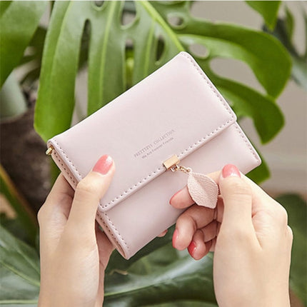 Women's Boho Short Wallet with Leaf Shaped Pendant - Wnkrs