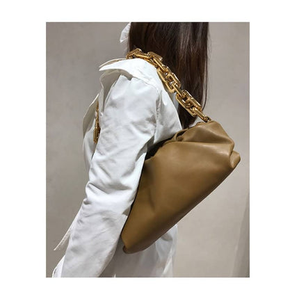 Women's Oversized Chain Shoulder Bag - Wnkrs
