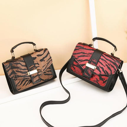 Women's Leopard Printed Handbag - Wnkrs