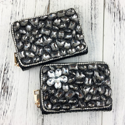 Women's Luxurious Crystal Design Wallet - Wnkrs