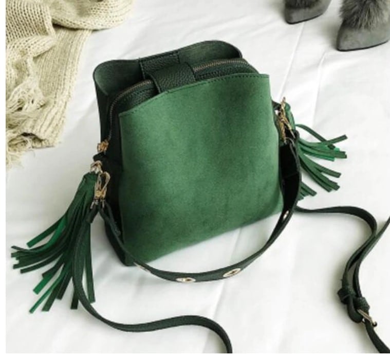 Women's Bucket Shaped Tassel Messenger Bag
