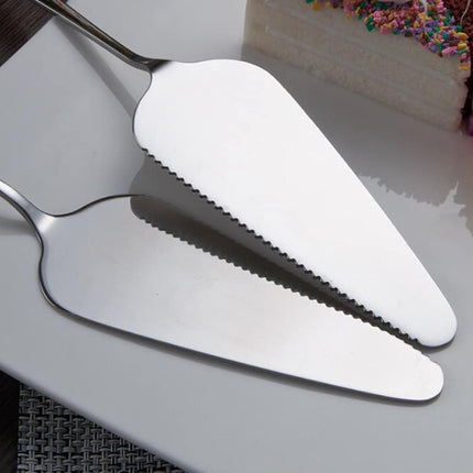 Stainless Steel Serrated Edge Cake Cutters - Wnkrs