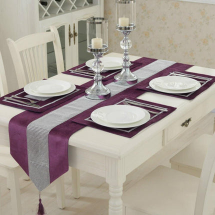 Crystal Trim Table Runner with 4 Pcs Placemats - Wnkrs
