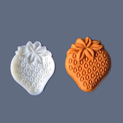 Chocolate Cutter Stamp in Strawberry Shape - wnkrs