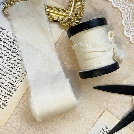 Velvet Ribbon for Wedding Styling - Wnkrs