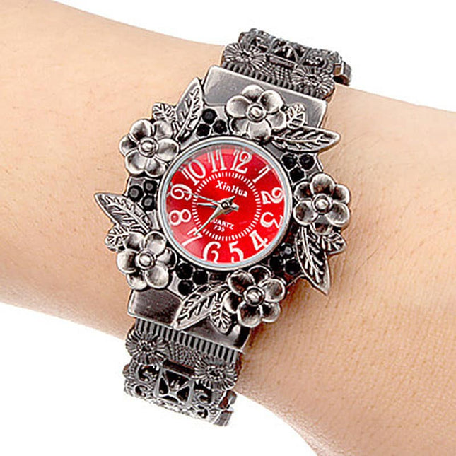 Women's Carved Steel Bracelet Watch - wnkrs
