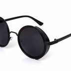 Monture noire et verres gris
