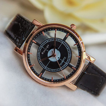 Fashion Women's Leather Quartz Wristwatch - wnkrs