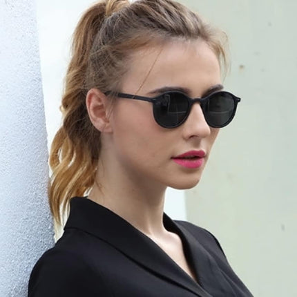 Women's Round Plastic Sunglasses - wnkrs