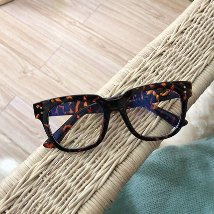 Women's Square Rivets Decorated Glasses - wnkrs