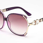 pruple-fame-et-verres-violets