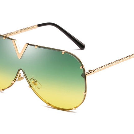 Luxurious Oversized Sunglasses for Men - wnkrs